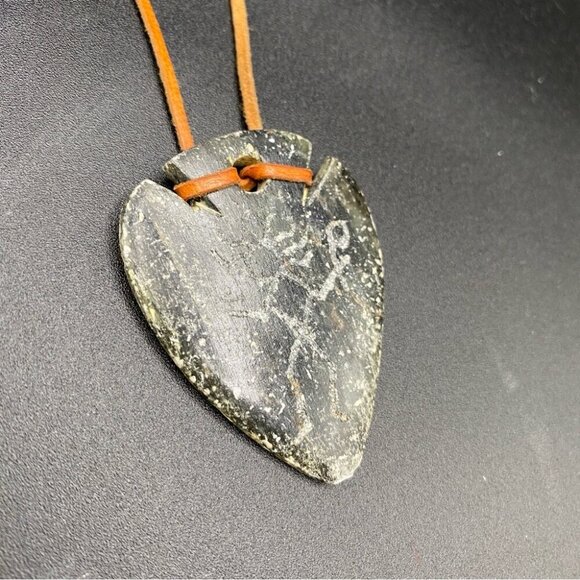 Carved Soapstone Dagger Shaped Pendant Necklace 17in - Picture 12 of 16